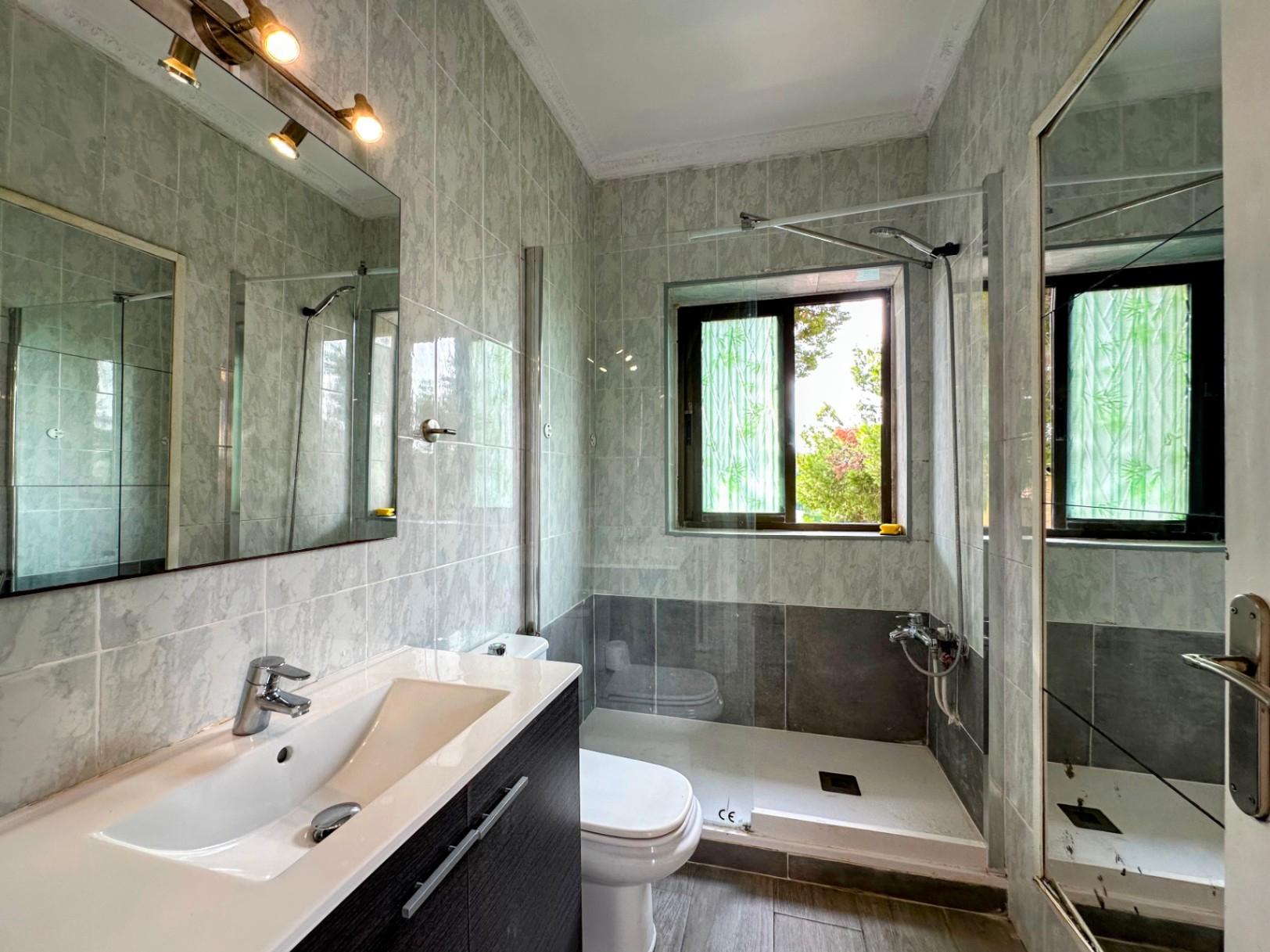 Villa de lujo con jardín privado y piscina en Cumbres de San Antonio
