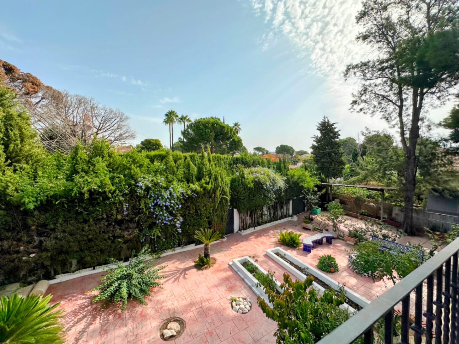Villa de lujo con jardín privado y piscina en Cumbres de San Antonio