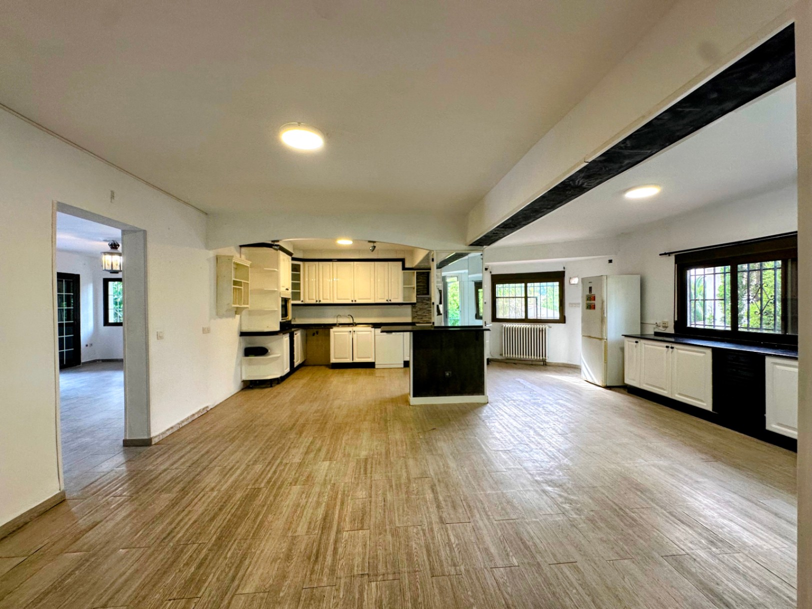 Villa de lujo con jardín privado y piscina en Cumbres de San Antonio