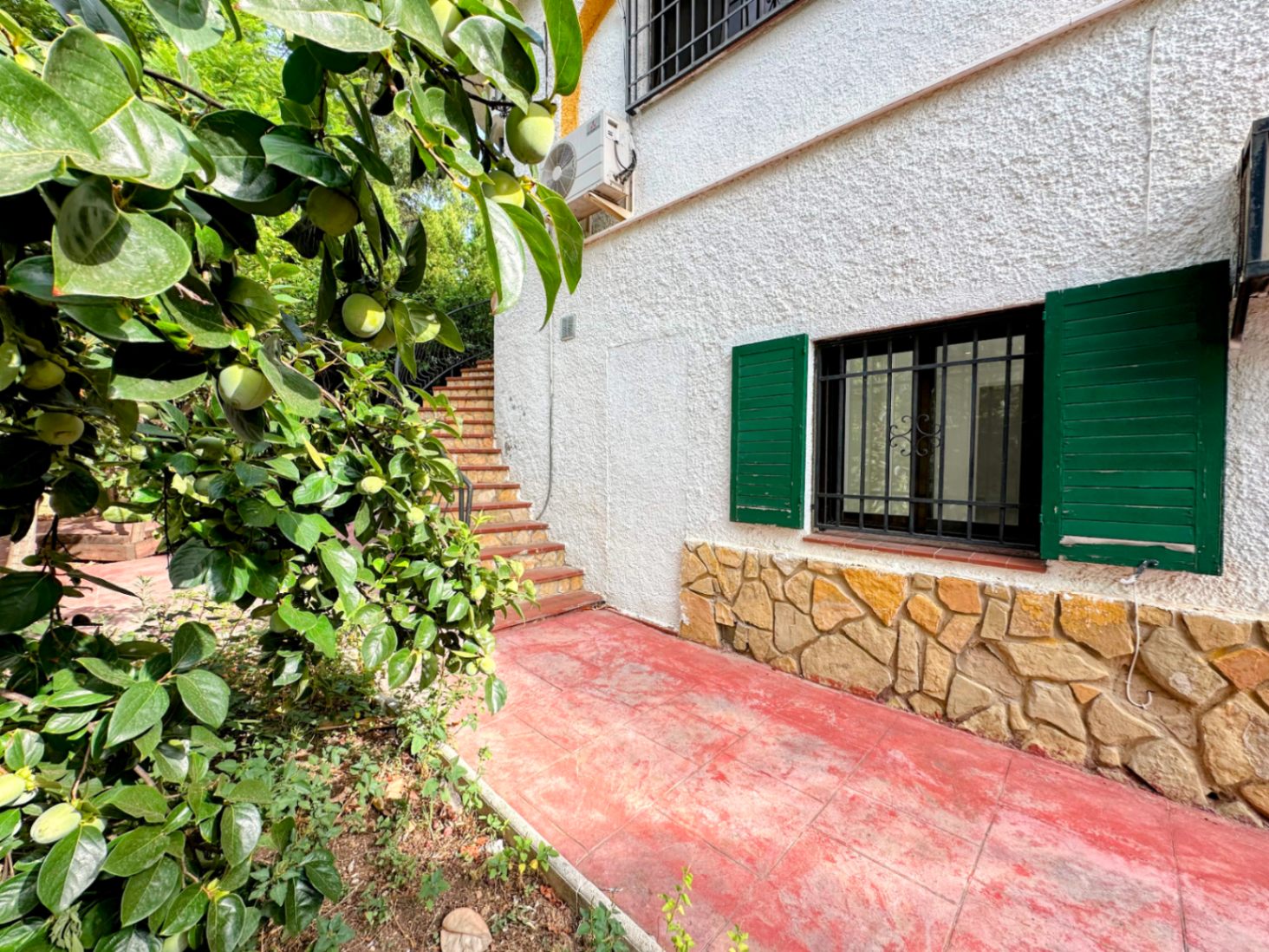 Villa de lujo con jardín privado y piscina en Cumbres de San Antonio