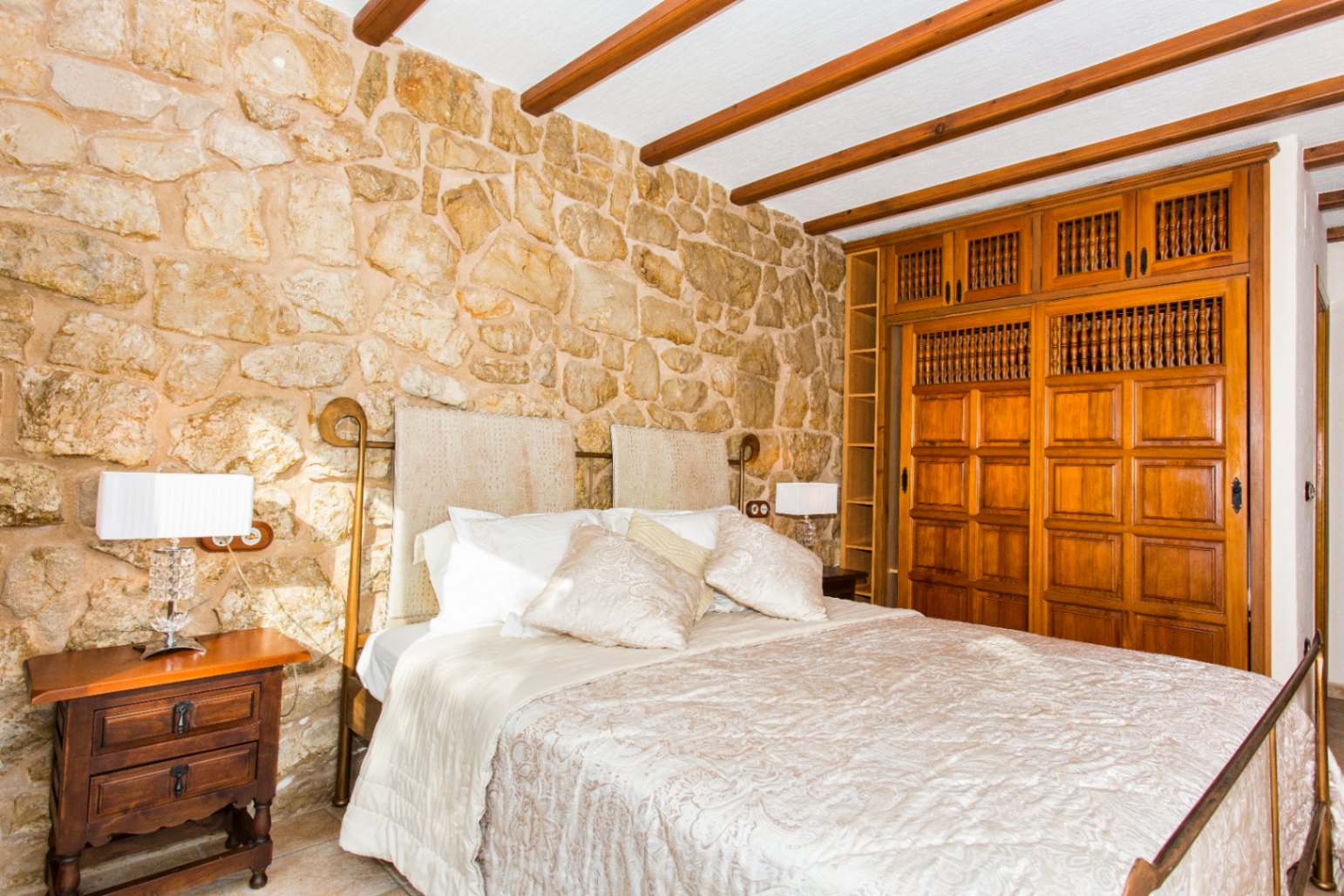 Exclusiva villa frontal al mar en ALQUILER DE TEMPORADA (POR QUINCENAS), en Dénia