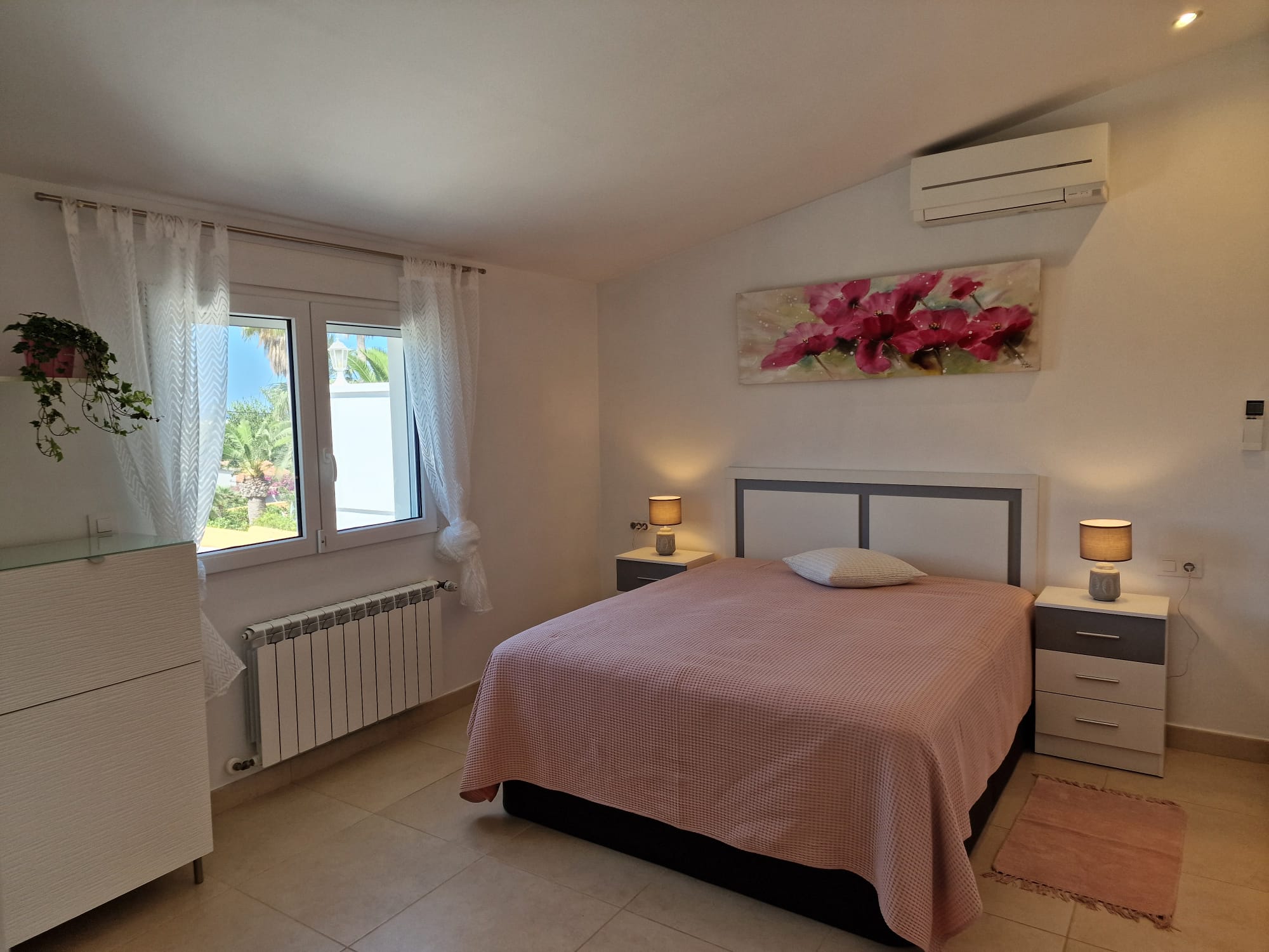 Magnífica villa en alquiler anual (disponible a partir del 1 de julio)