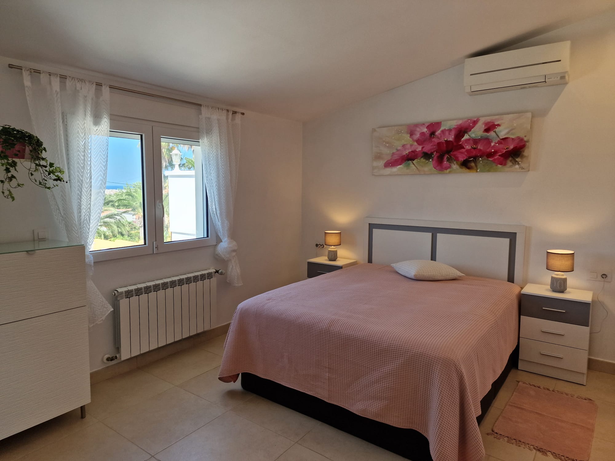 Magnífica villa en alquiler anual (disponible a partir del 1 de julio)