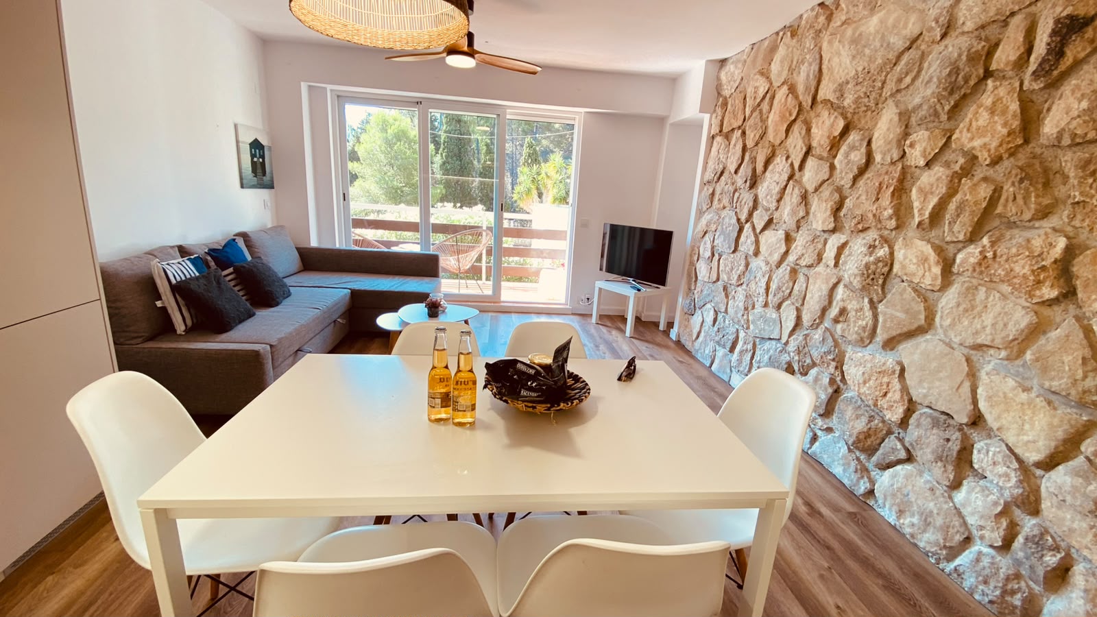 Encantador apartamento con piscina y parking en una ubicación privilegiada