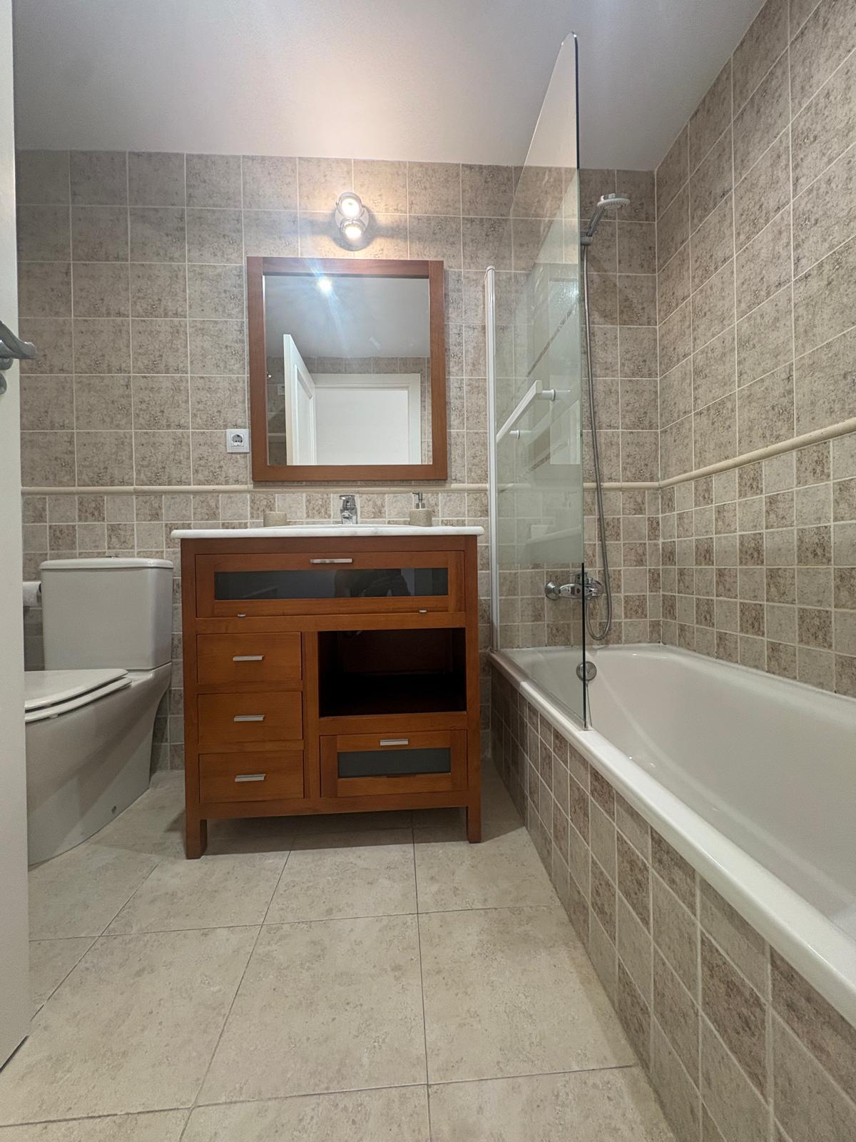 Amplio apartamento con terraza y espectaculares vistas al Montgó y al Castillo de Dénia