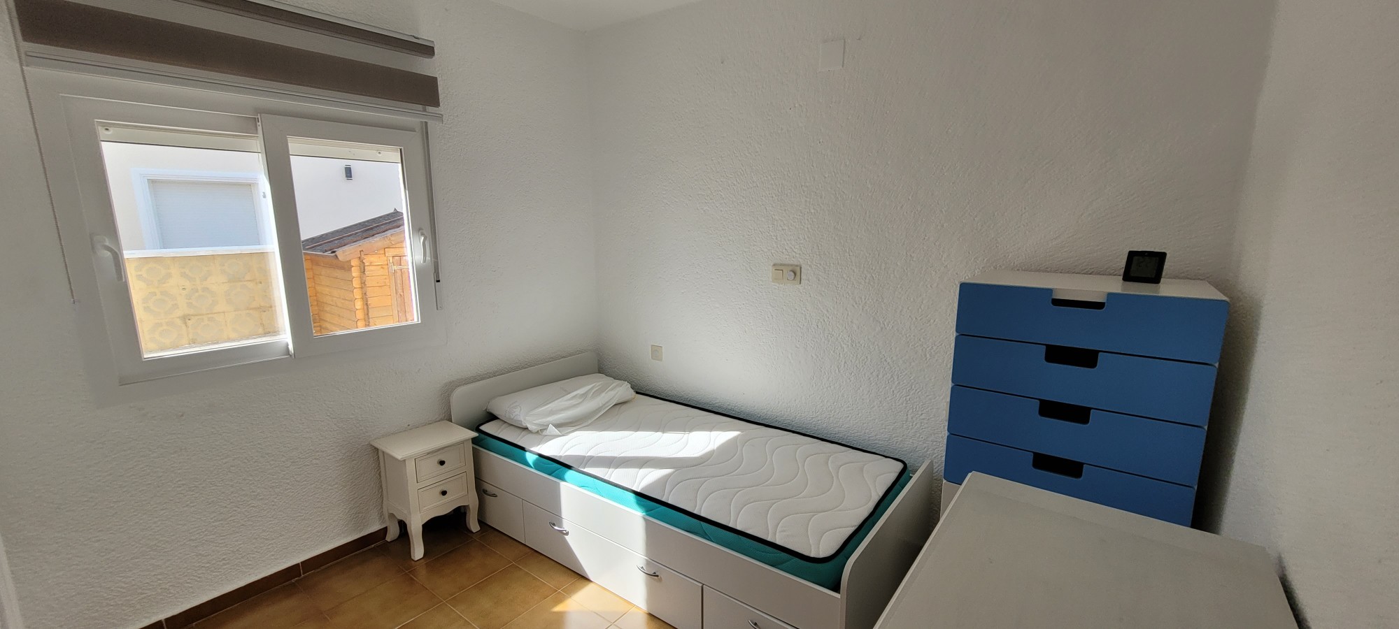 Villa mediterránea con piscina y jardín en Els Poblets