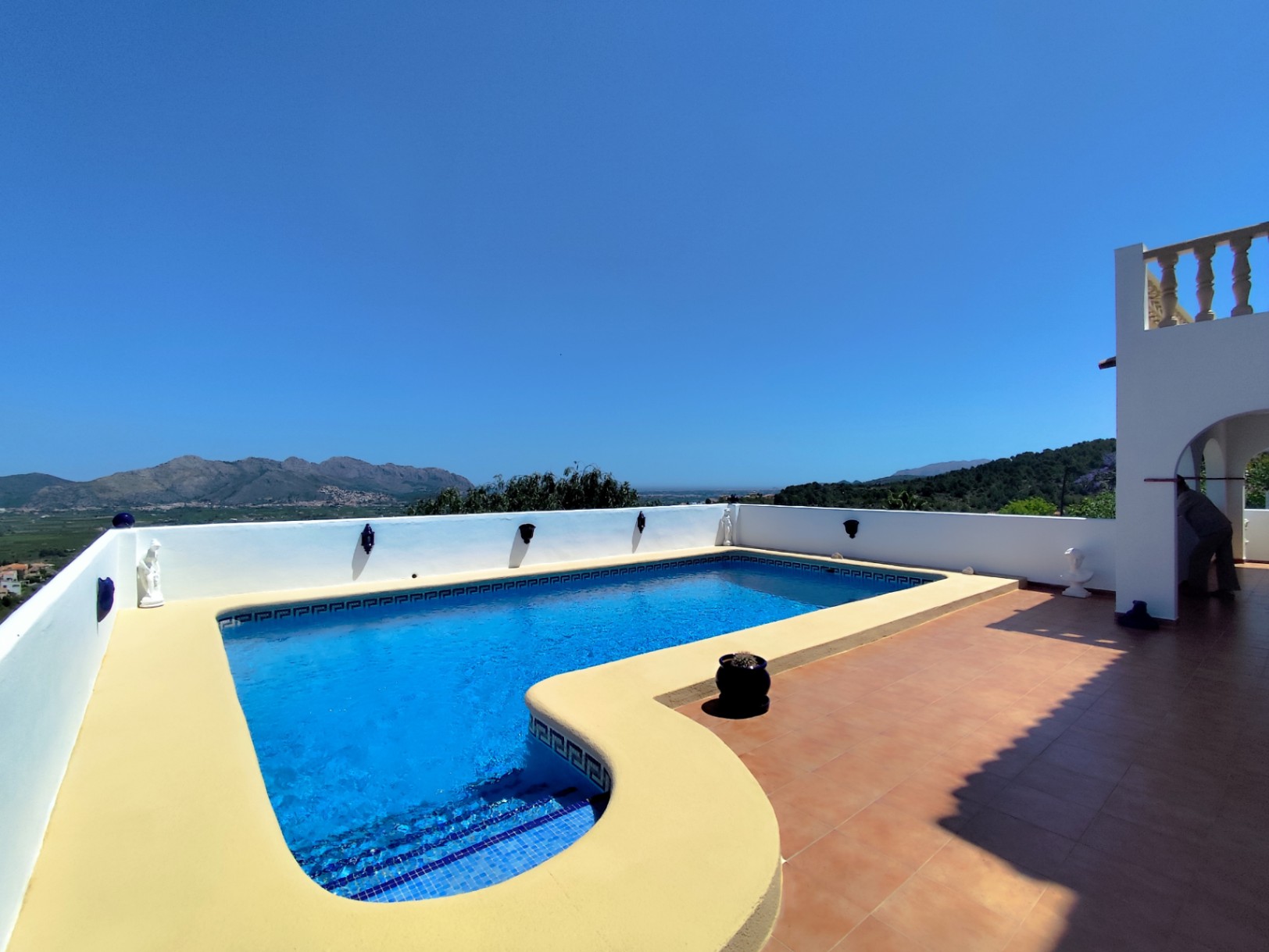 Onafhankelijke chalet met panoramisch uitzicht op de zee en de bergen in Orba