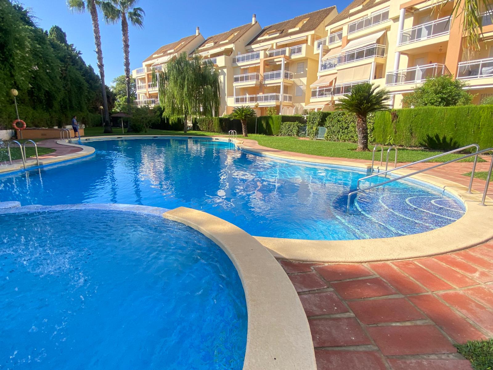  magnificent apartment on the ground floor for seasonal rent - SEPTEMBER TO JUNE
