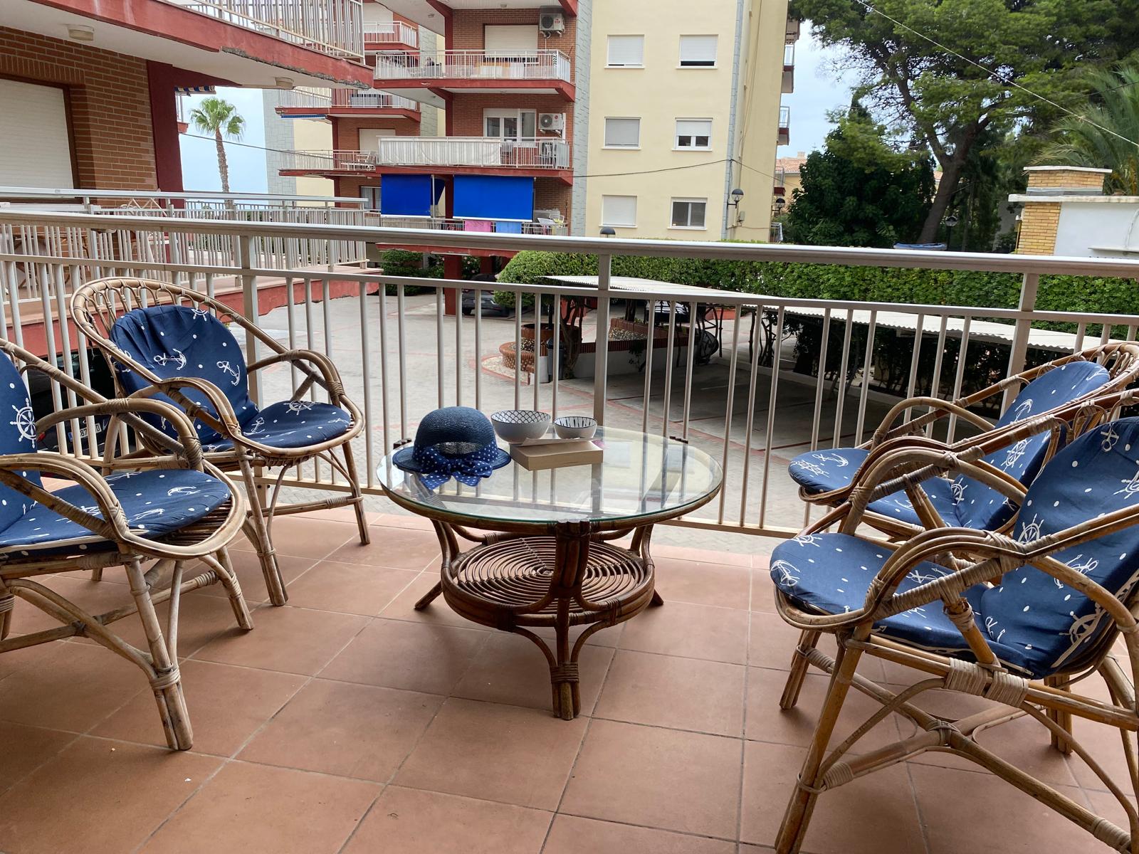 Magnificent property for sale in Las Rotas, Dénia, with sea views and parking space.