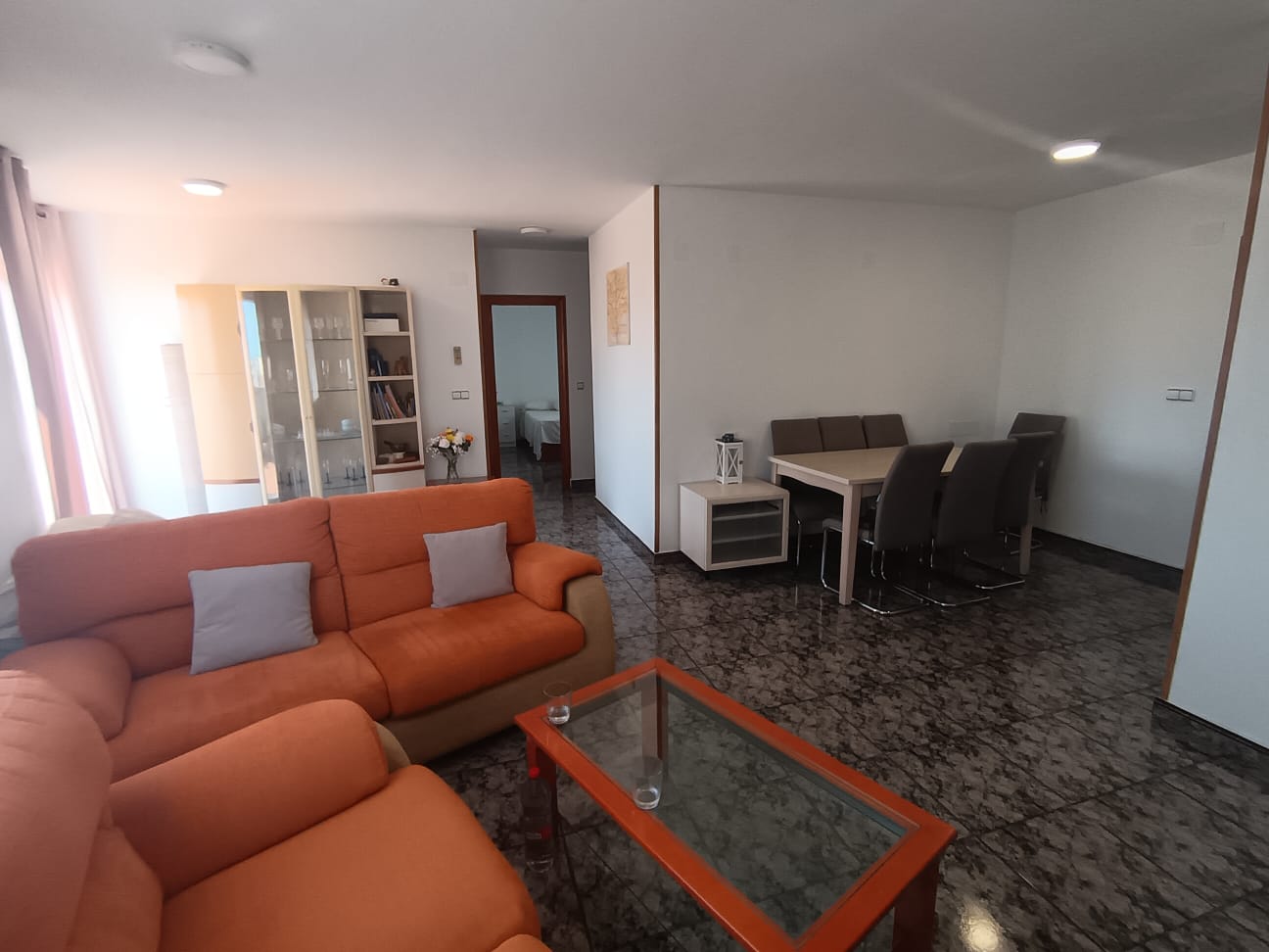 Dachgeschosswohnung mit großer Terrasse im Zentrum von Dénia