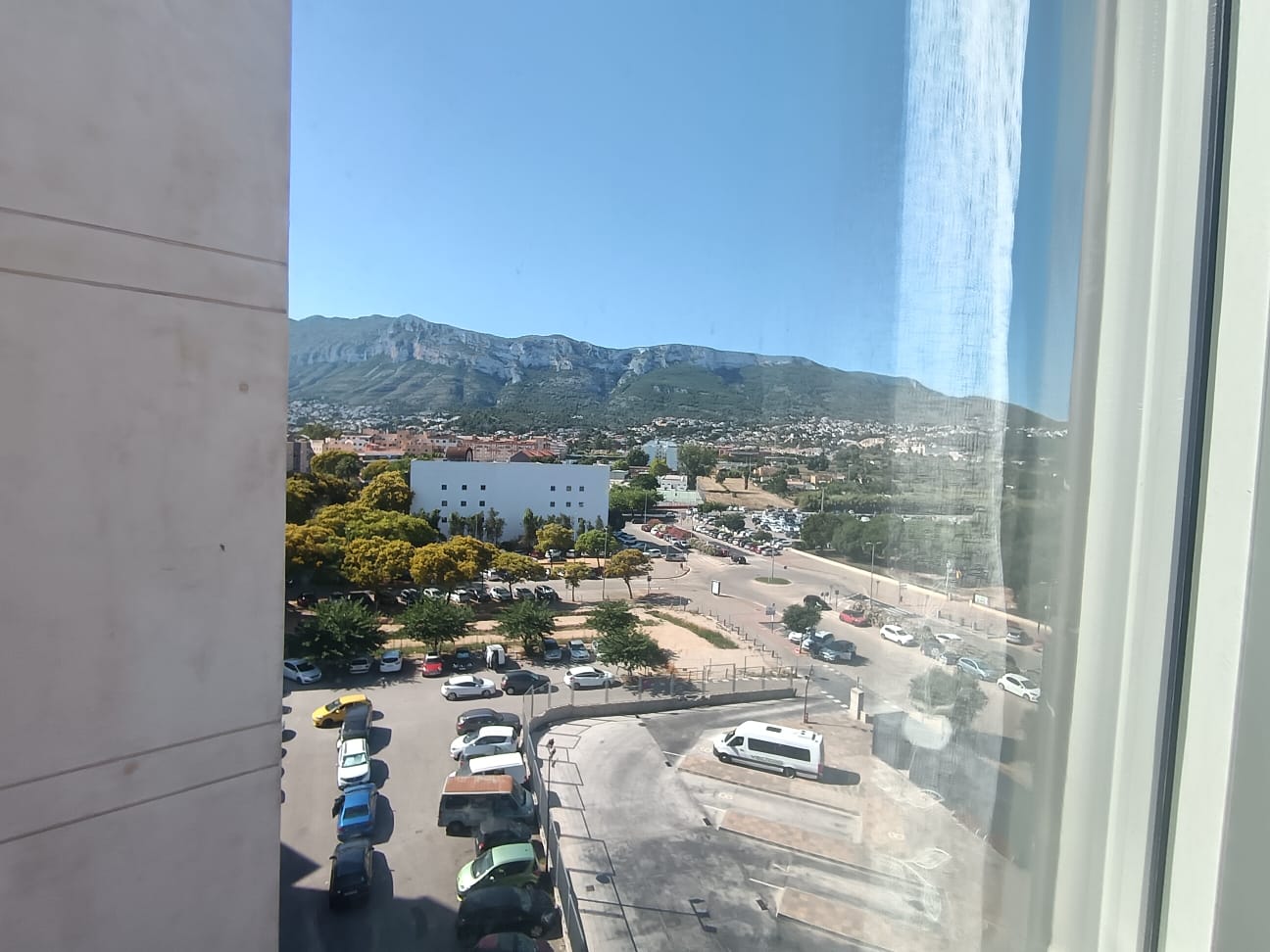 Dachgeschosswohnung mit großer Terrasse im Zentrum von Dénia