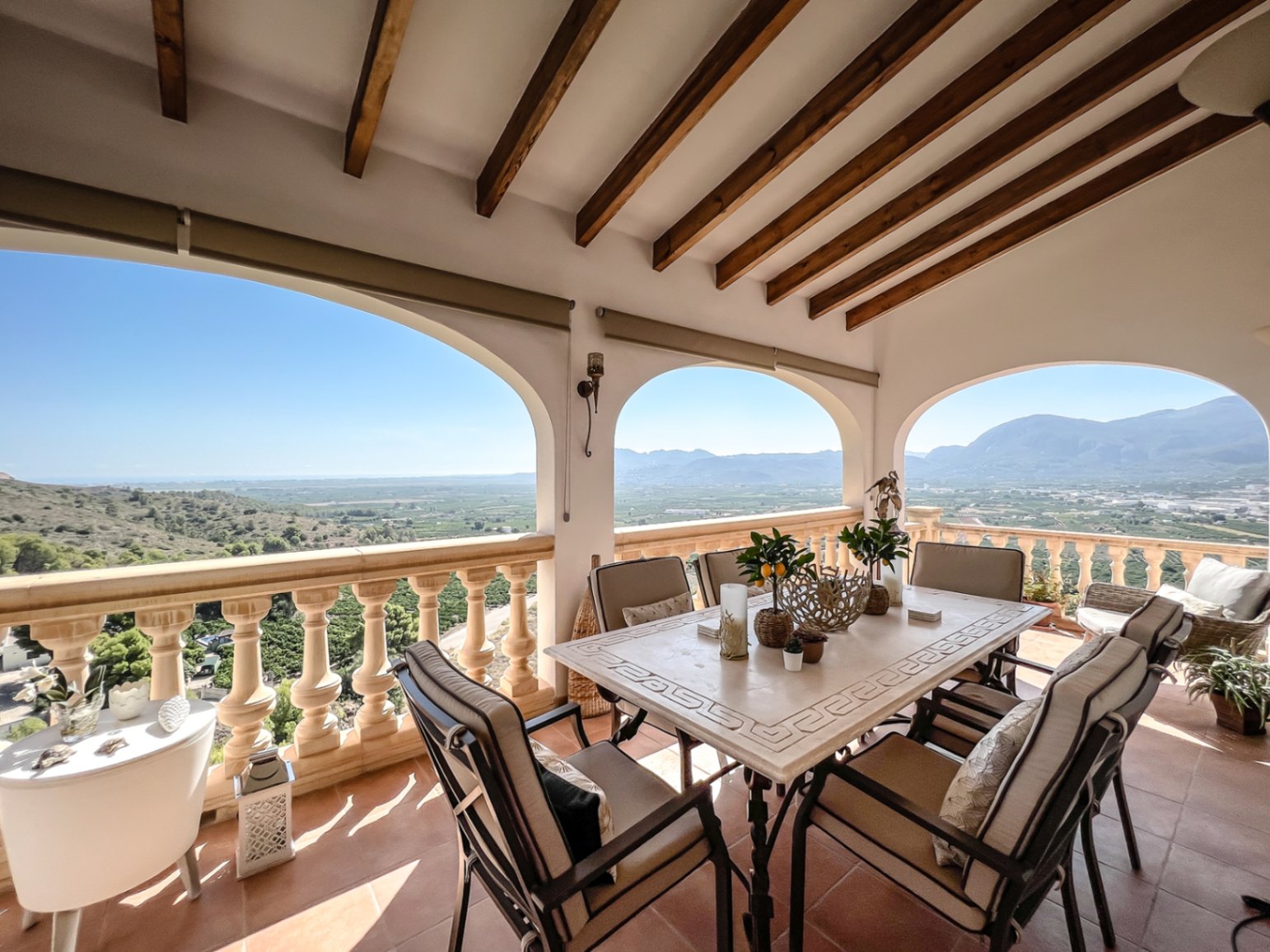 Impresionante chalet con vistas en Pego