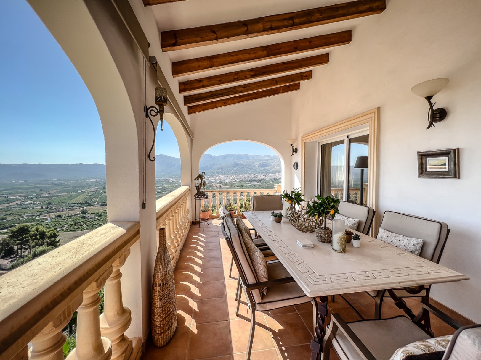 Impresionante chalet con vistas en Pego