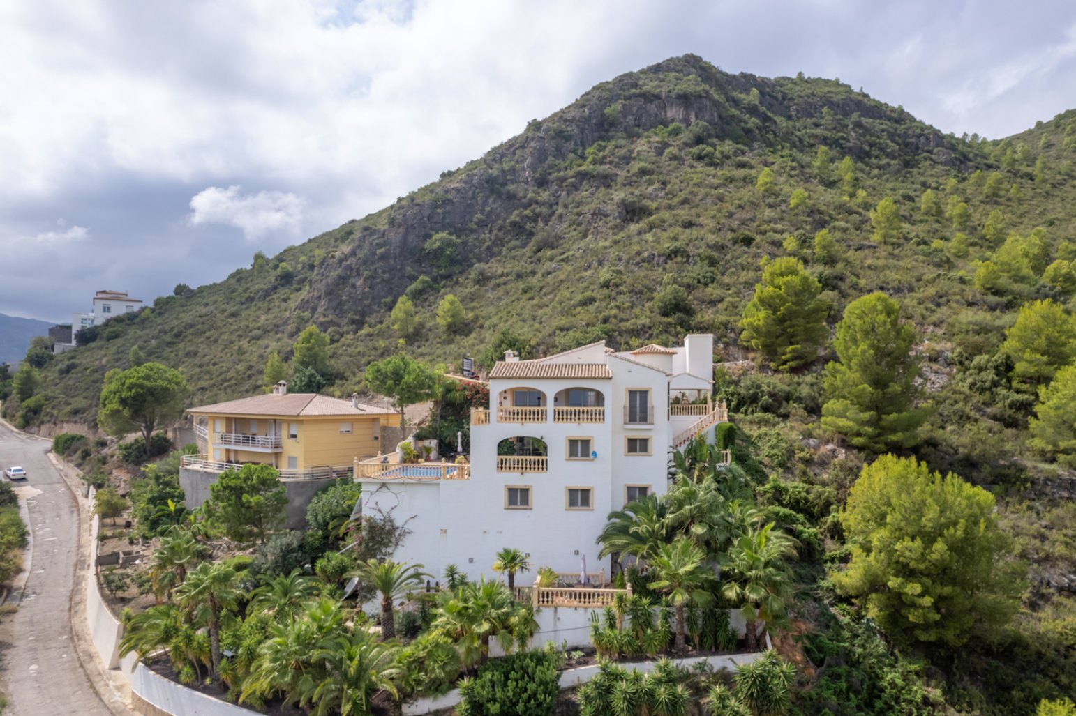 Impresionante chalet con vistas en Pego