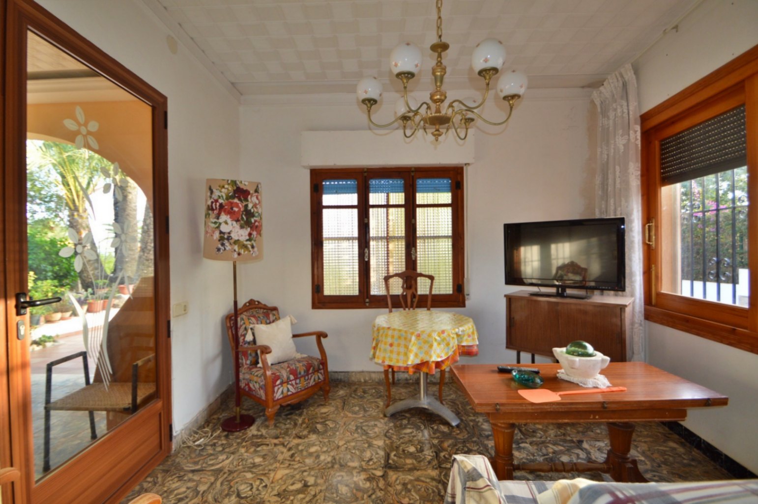 Haz de esta villa en Jávea la casa de tus sueños: Oportunidad de renovación