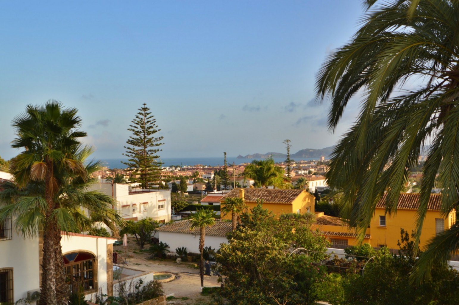 Haz de esta villa en Jávea la casa de tus sueños: Oportunidad de renovación
