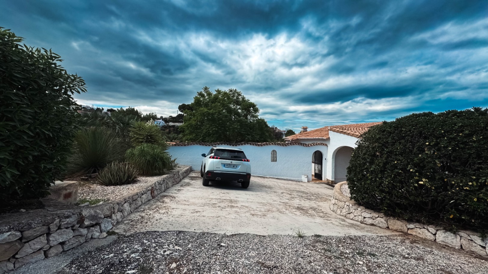 Vivir entre el mar y la montaña: chalet con encanto para reformar